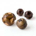 木製魯班球一組<br /><b>Burr puzzle balls</b><br />Wood<br />China; 19th-20th c.<br /><em>Yi Zhi Tang</em> Collection