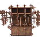 竹木製魯班鎖結構筷子簍<br /><b>Chopsticks holder</b><br />Wood and bamboo<br />Shanxi Province; 19th-20th c.<br />52.0 x 40.0 x 22.0 cm<br /><em>Yi Zhi Tang</em> Collection 06-006